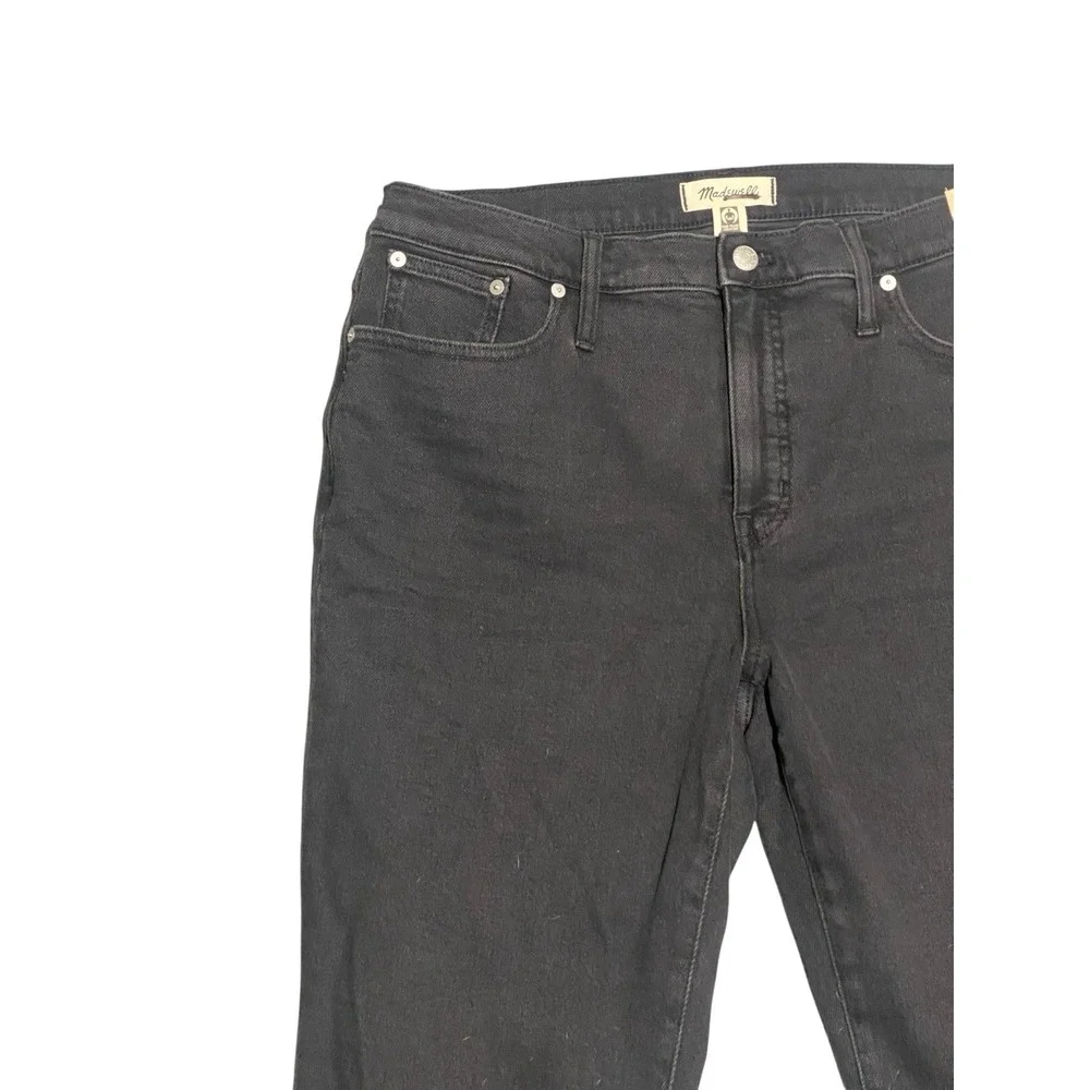 MADEWELL Women's Mid Rise Kick Out Crop Jeans in Starkey Wash Size 32‎